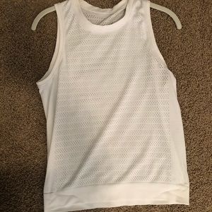 White lululemon tank top
